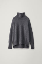 Lade das Bild in den Galerie-Viewer, Lisa Yang Pullover